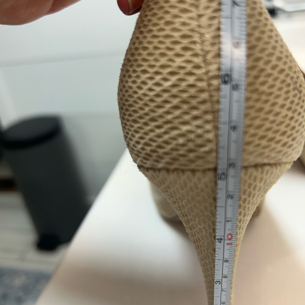 Bcbgeneration Parade Stiletto Platform Pumps. Tan… - image 8